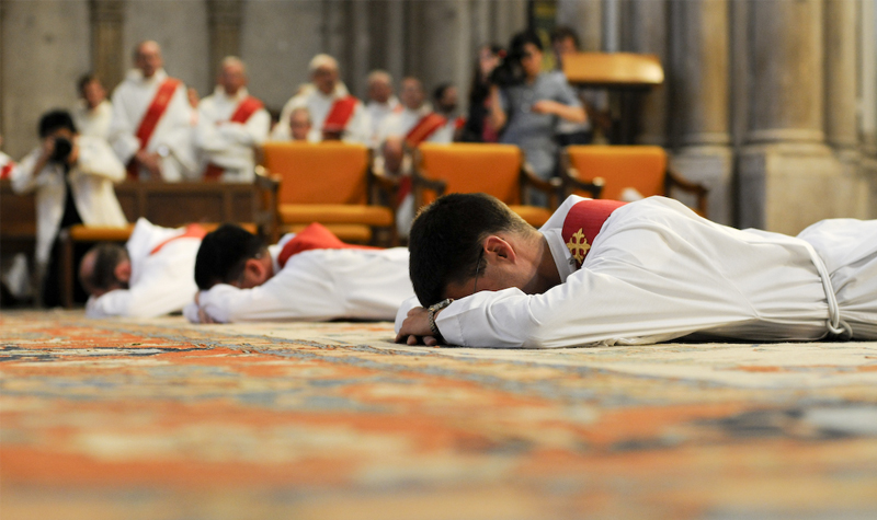 Vocations : de jeunes prêtres témoignent