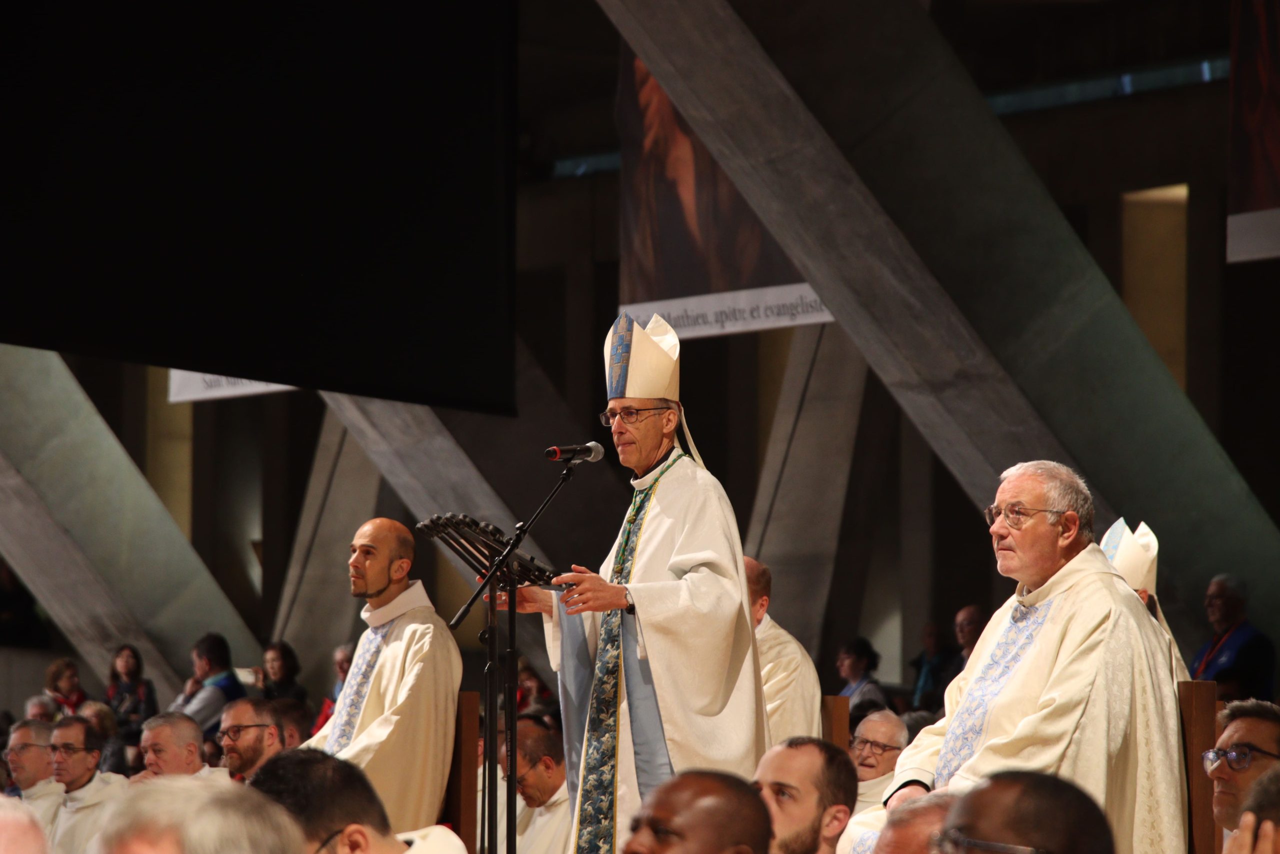 Homélie de la messe internationale pour le pèlerinage diocésain à Lourdes
