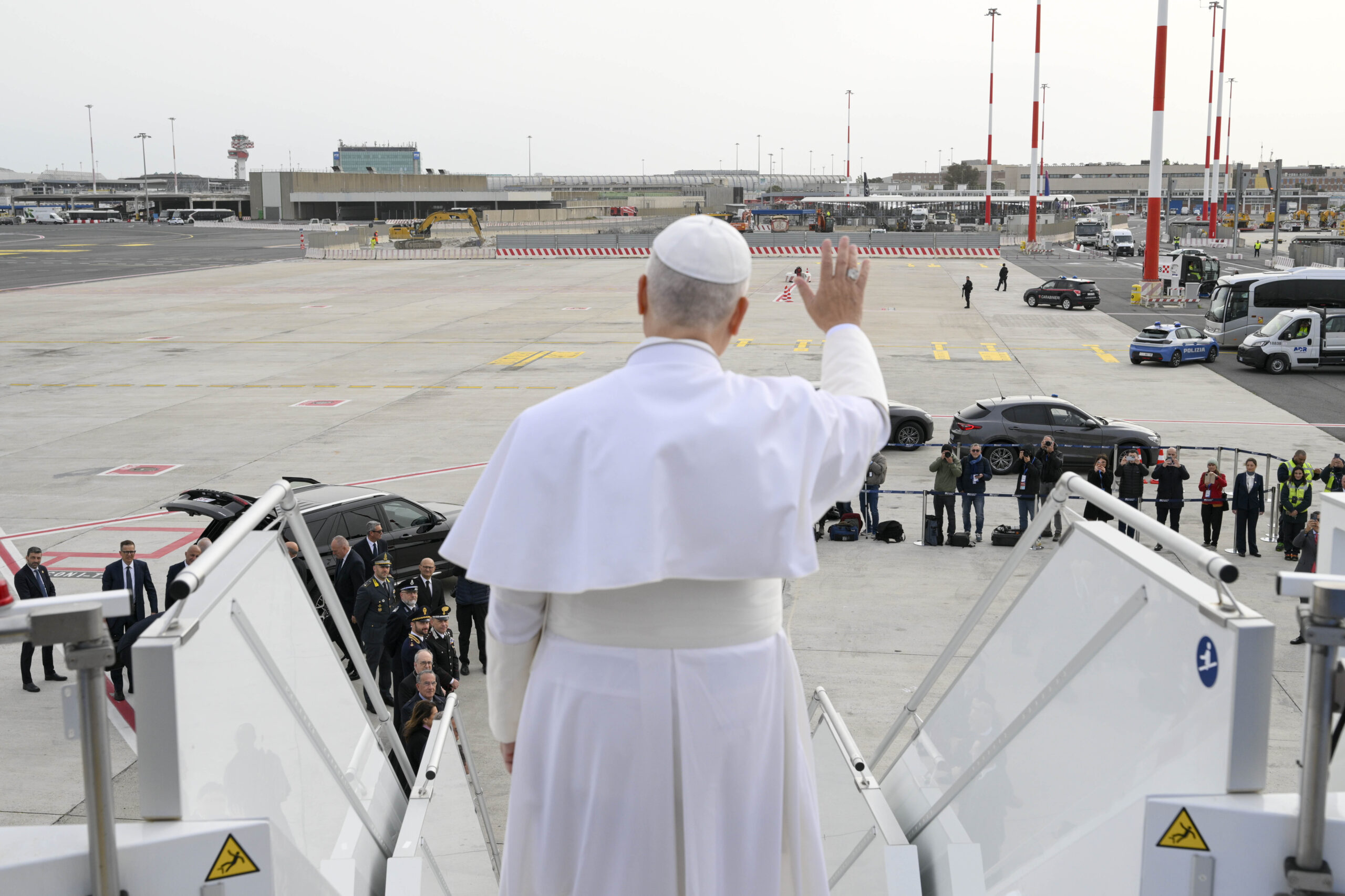 Se préparer à la venue du pape en France