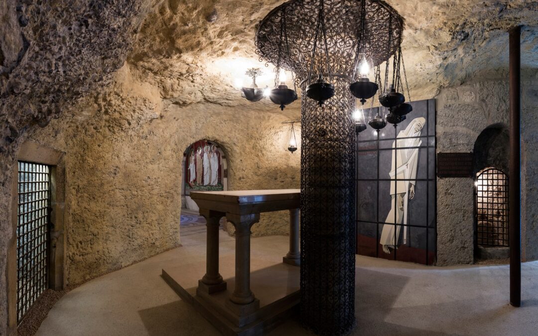 Le cachot de saint Pothin et la crypte des martyrs de Lyon